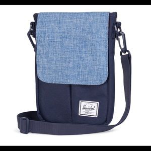 Herschel Pender Sleeve